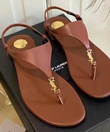 איב סאן לורן YSL