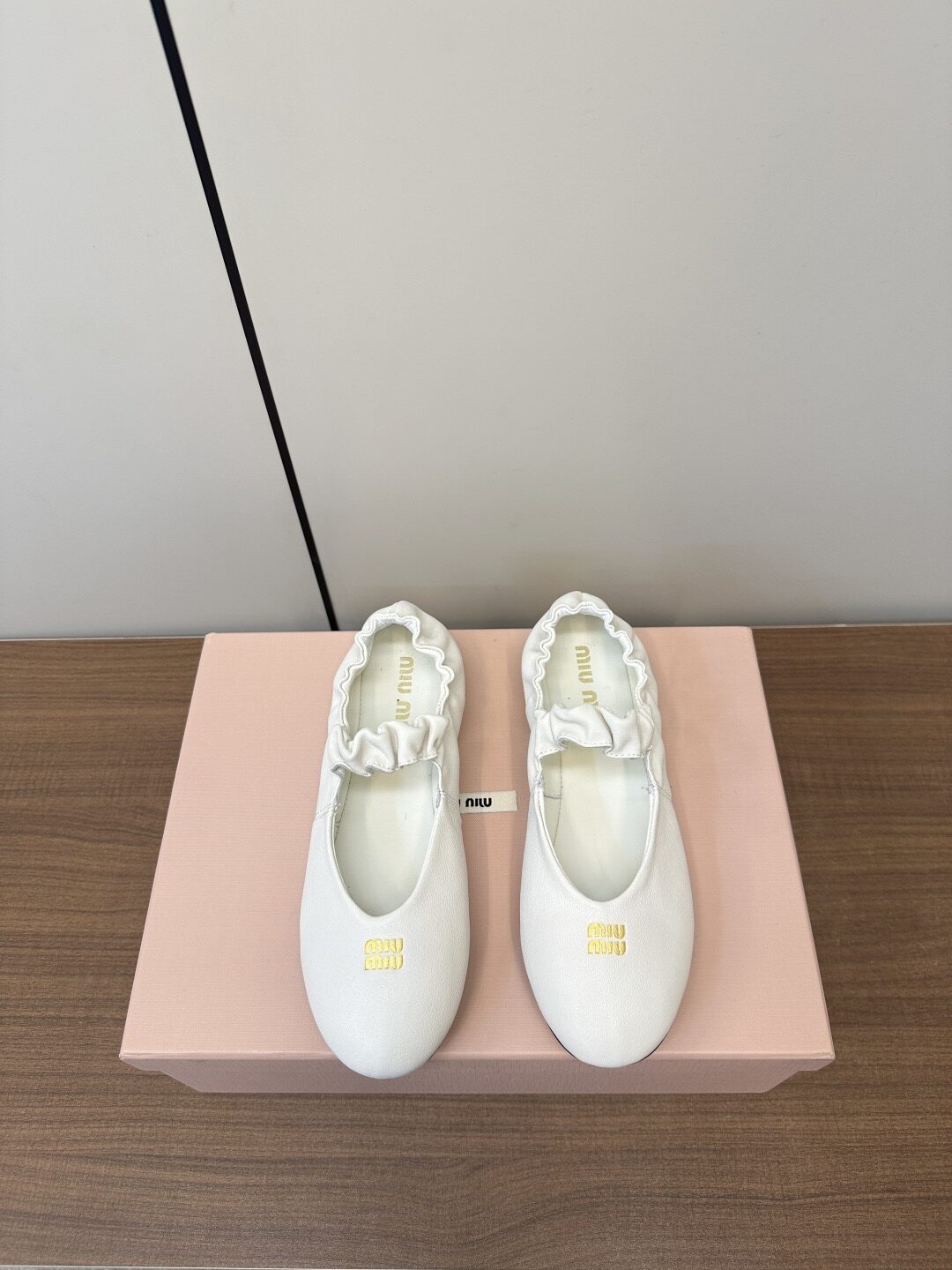 מיו מיו – תמונה 2